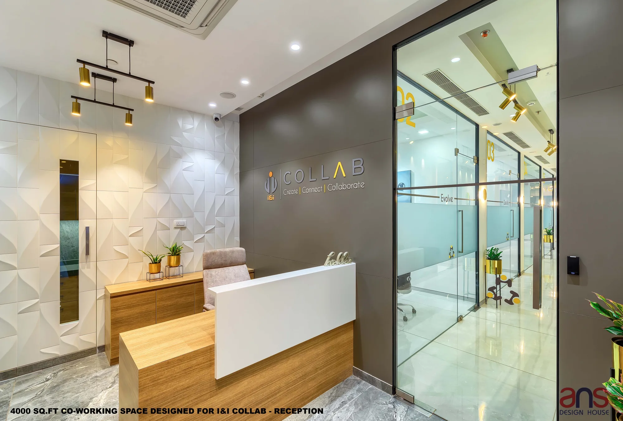 I & I Collab corporate office, Thane: reception desk