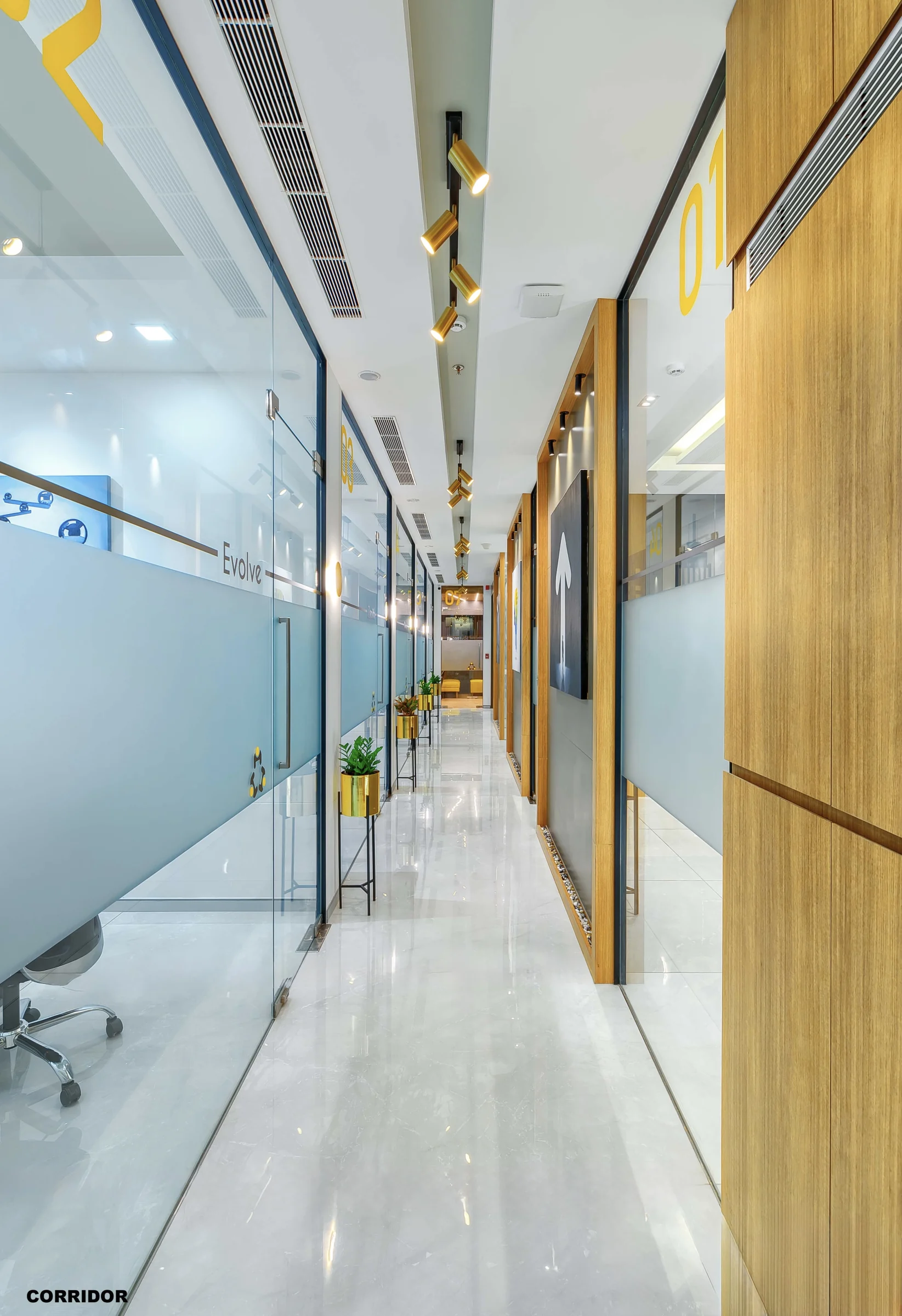 I & I Collab corporate office, Thane: corridor