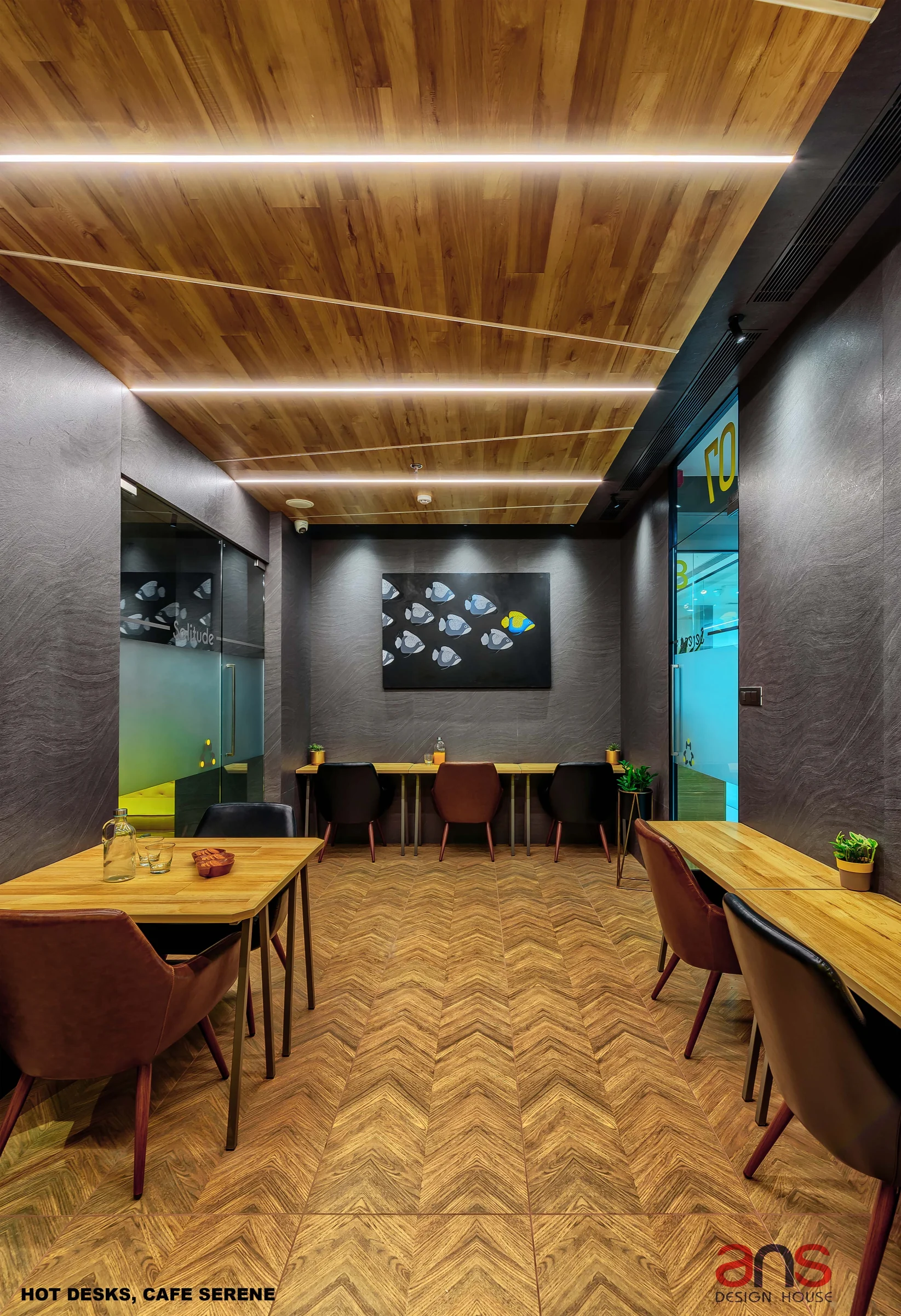 I & I Collab corporate office, Thane: hot desks