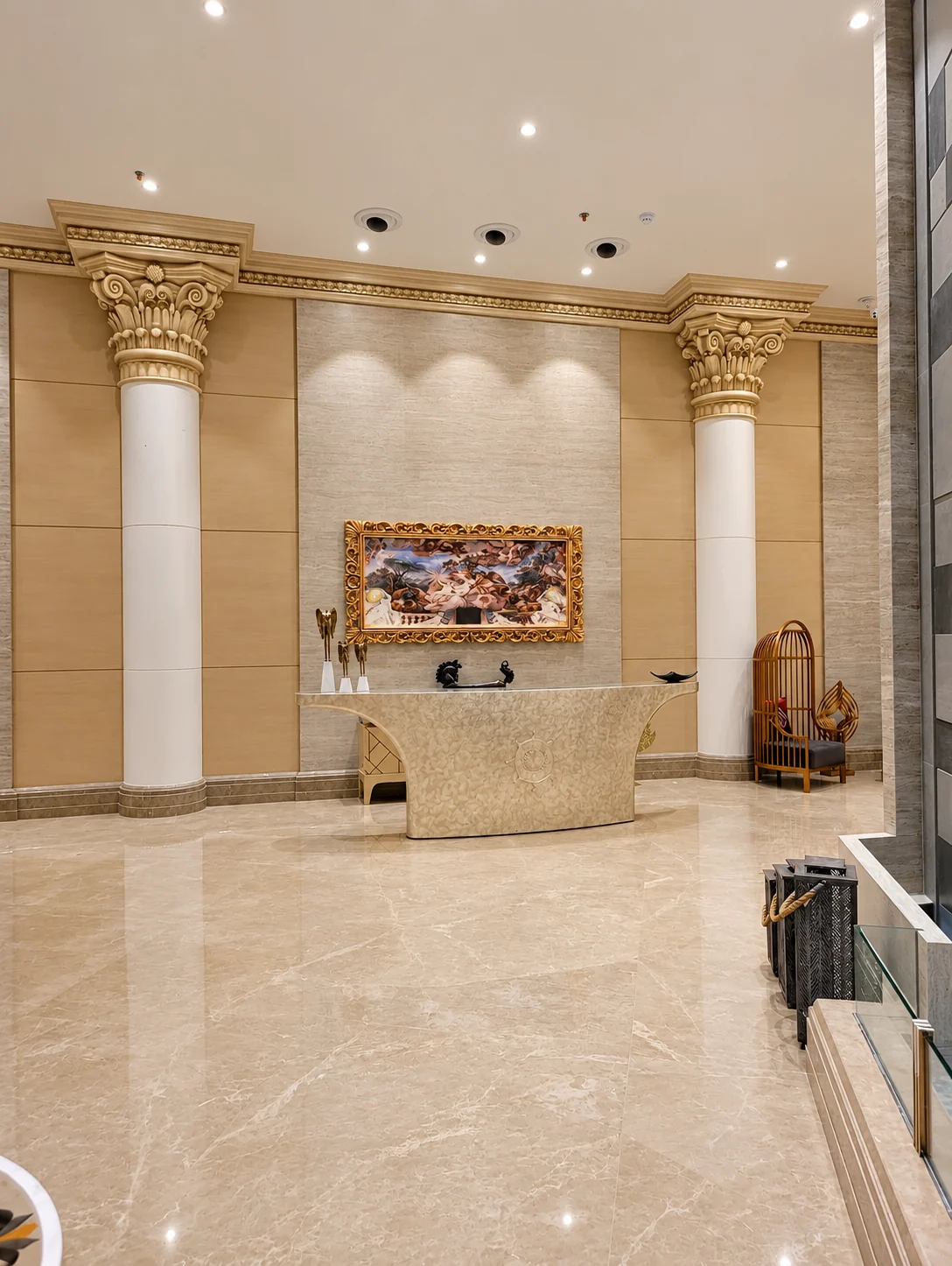 Paradise Group lobby, Navi Mumbai: reception